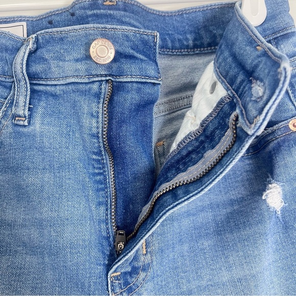 Gap Women’s High Rise Kick Fit Jean Medium Wash Size 26/2 Regular - Picture 7 of 12